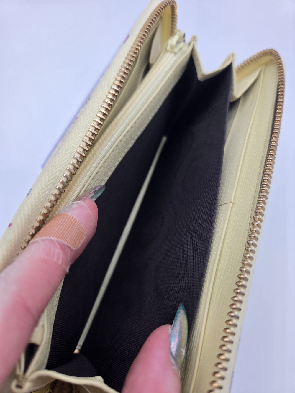 Authentic Gucci Preloved Flora Zip Around Wallet Limited Edition Hong Kong W COA - Picture 14 of 16